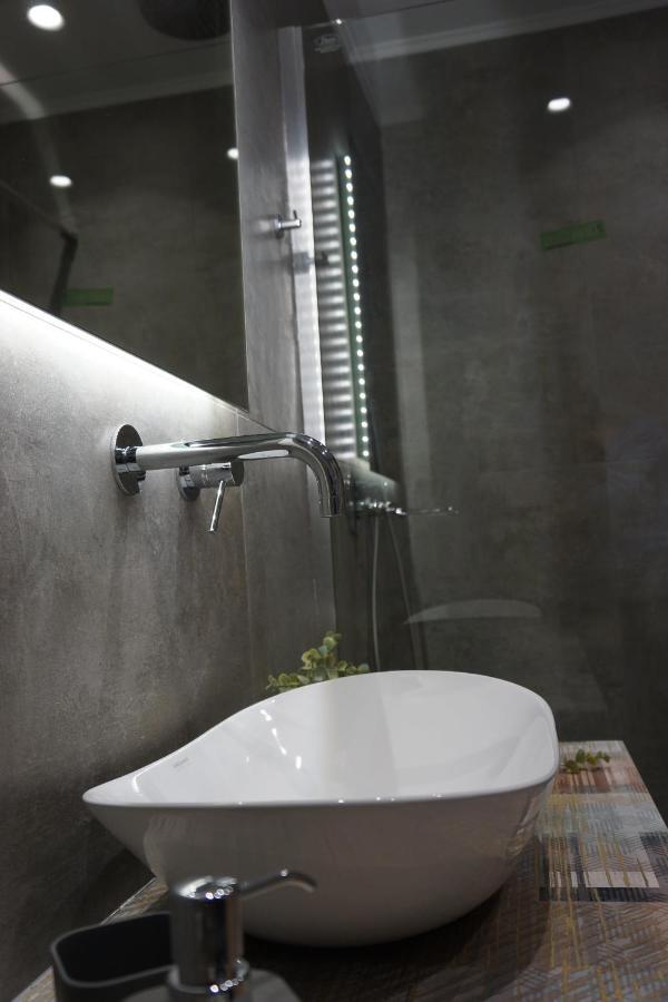 Historic Center Luxury Studio Apartment Афины Экстерьер фото